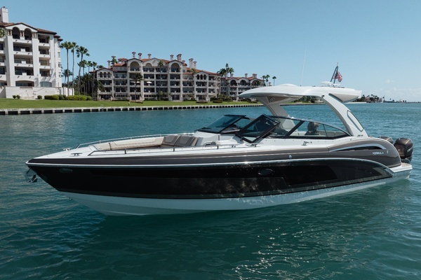 35-ft-Formula-2018-350 Crossover Bowrider-KNOT AGAIN-Miami Beach Florida United States yacht for sale