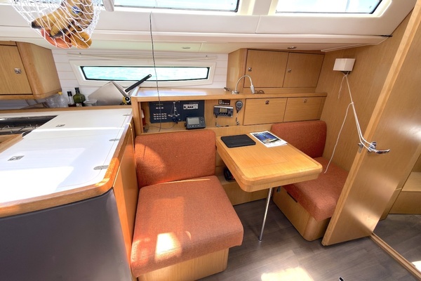 Blur 46ft Bavaria Yacht For Sale