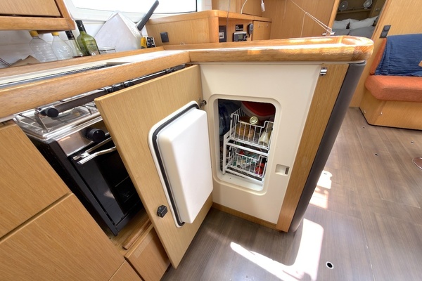 Blur 46ft Bavaria Yacht For Sale
