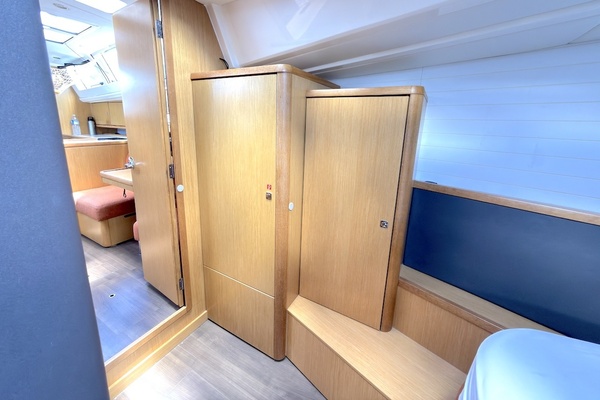 Blur 46ft Bavaria Yacht For Sale