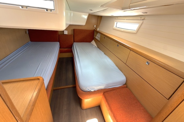 Blur 46ft Bavaria Yacht For Sale