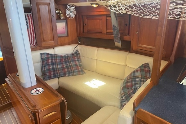 Thistle 37ft Tartan Yacht For Sale