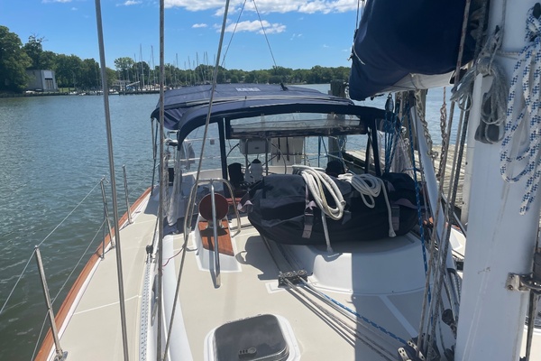 Thistle 37ft Tartan Yacht For Sale