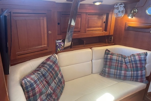 Thistle 37ft Tartan Yacht For Sale
