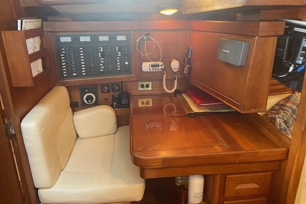 Thistle 37ft Tartan Yacht For Sale