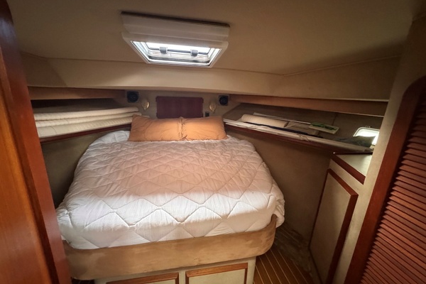 LOVE IS 44ft Chris Craft Yacht For Sale
