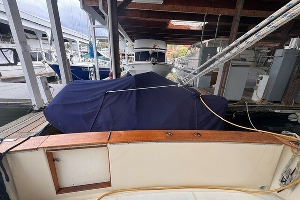 Photo of the 1987 Chris-Craft 44 Sedan "LOVE IS"