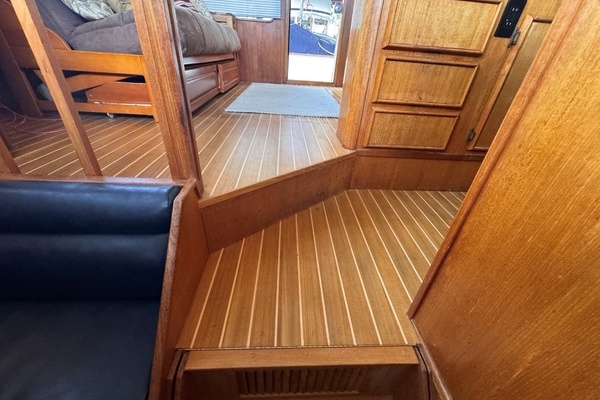Photo of the 1987 Chris-Craft 44 Sedan "LOVE IS"