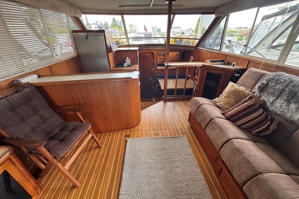 Photo of the 1987 Chris-Craft 44 Sedan "LOVE IS"