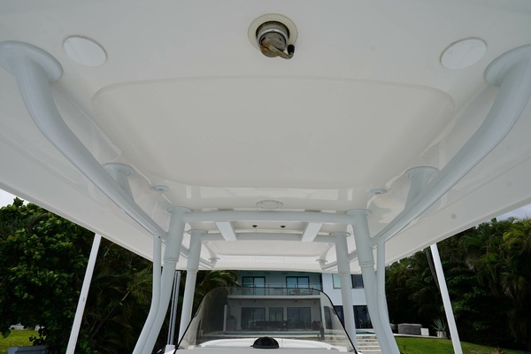 2015 Intrepid 37