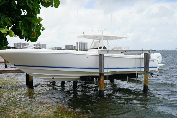 2015 Intrepid 37