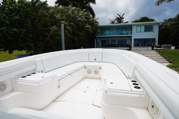 2015 Intrepid 37