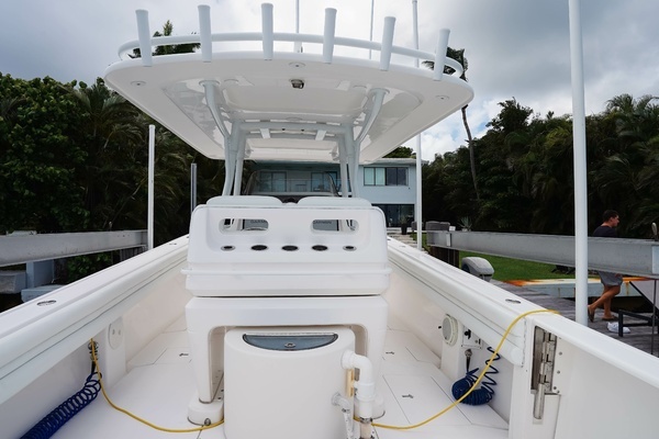 2015 Intrepid 37