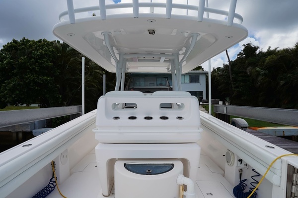 2015 Intrepid 37