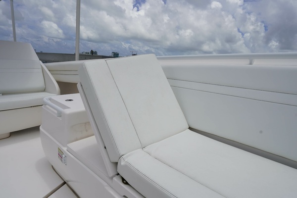 2015 Intrepid 37