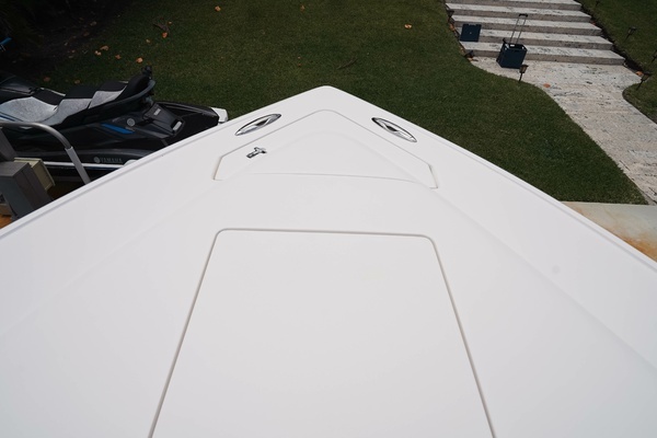 2015 Intrepid 37