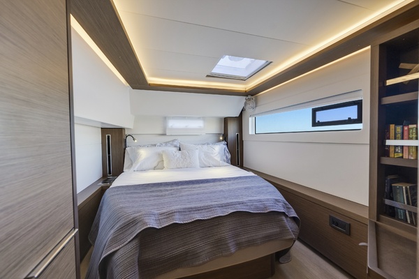 Crazy Idea 46ft Lagoon Yacht For Sale