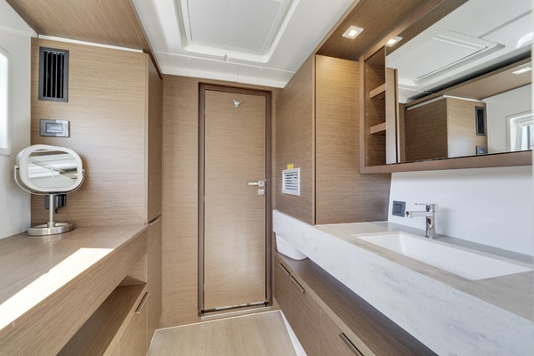 Crazy Idea 46ft Lagoon Yacht For Sale