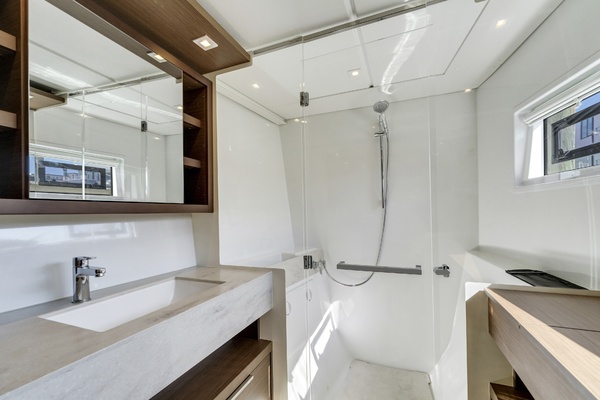Crazy Idea 46ft Lagoon Yacht For Sale