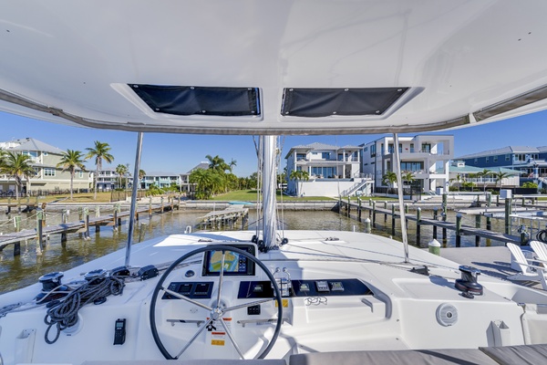 Crazy Idea 46ft Lagoon Yacht For Sale