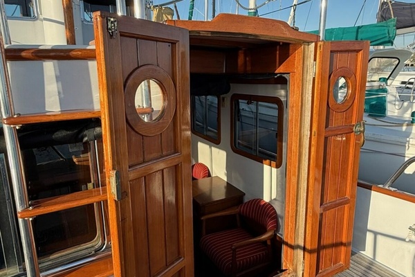 Tucker 37ft Lord Nelson Yacht For Sale
