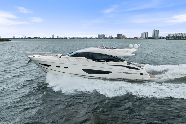 2014 Princess 72