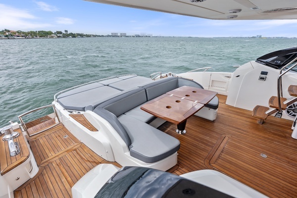2014 Princess 72