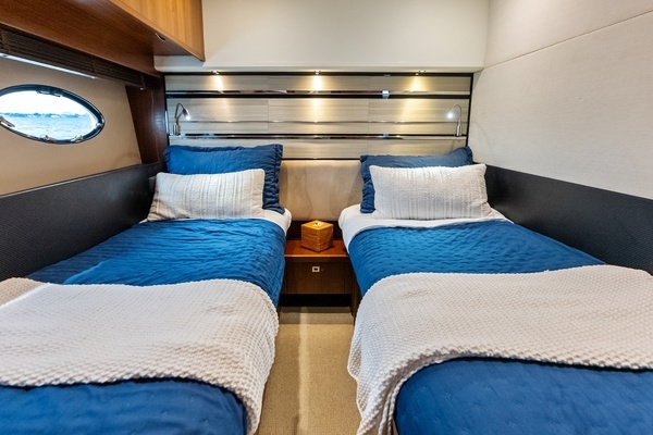 2014 Princess 72