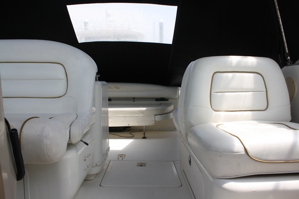 29ft Sea Ray Yacht For Sale