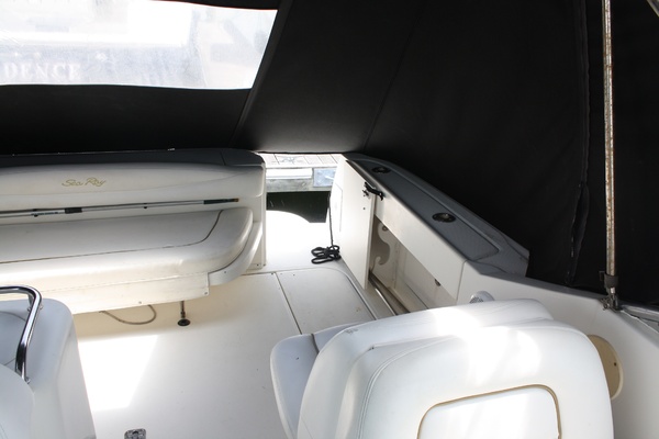 29ft Sea Ray Yacht For Sale