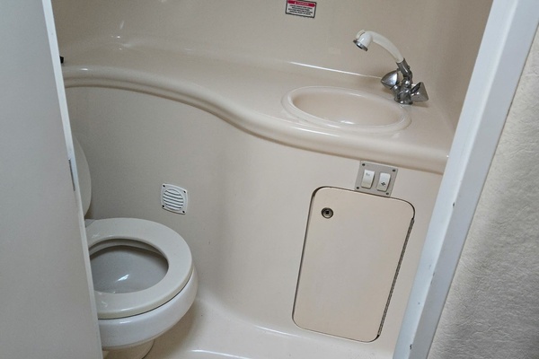 29ft Sea Ray Yacht For Sale
