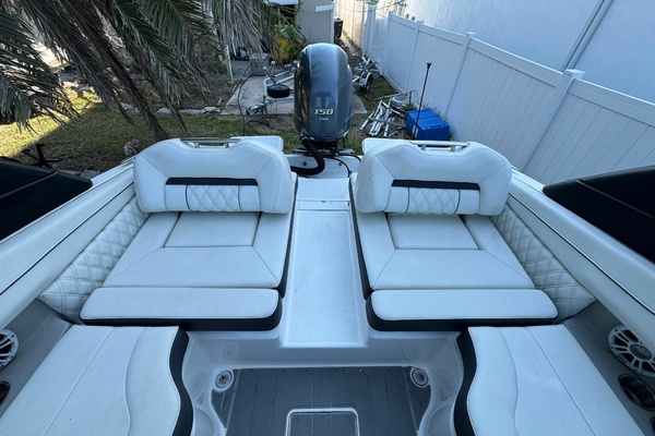 22ft Regal Yacht For Sale