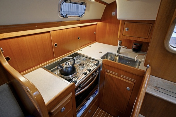 31ft Hallberg Rassy Yacht For Sale
