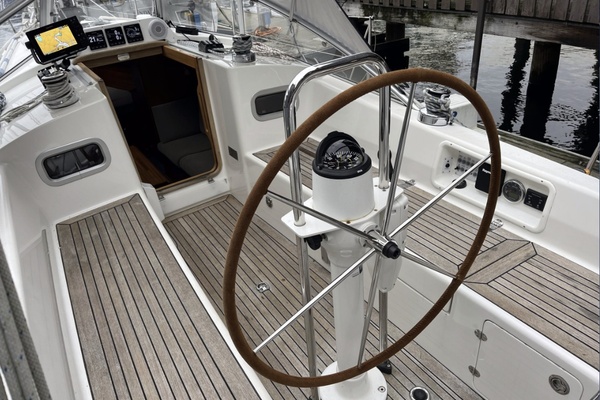 31ft Hallberg Rassy Yacht For Sale