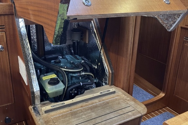 31ft Hallberg Rassy Yacht For Sale