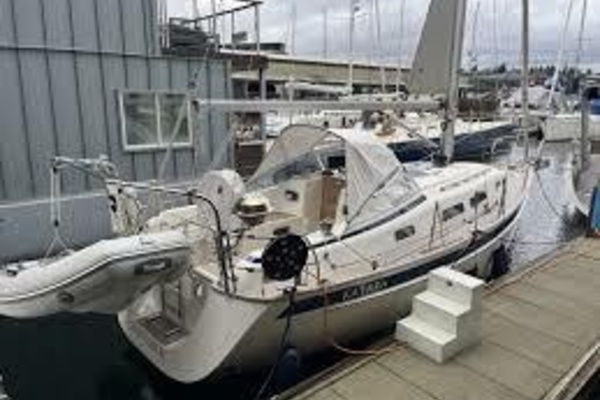 31ft Hallberg Rassy Yacht For Sale