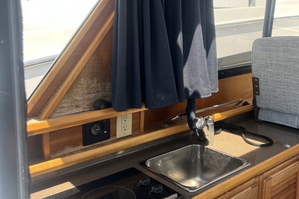 26ft Cutwater Yacht For Sale