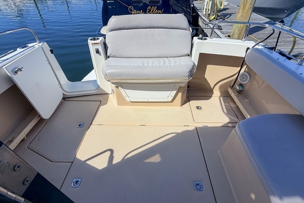 Photo of the 2012 Cutwater 26