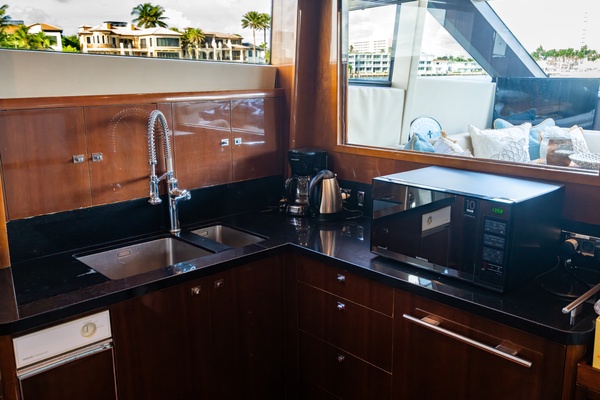 Oasis 95ft Princess Yacht For Sale