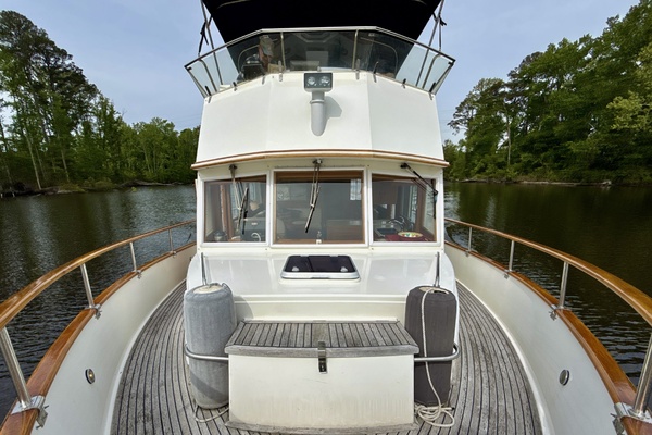 TUMBLEWEED 42ft Grand Banks Yacht For Sale