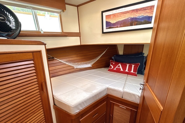 1997 Grand Banks 42