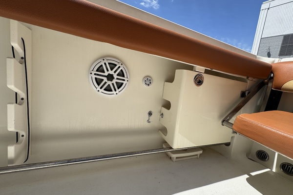 33ft Hydra Sports Yacht For Sale