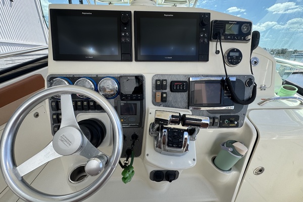 33ft Hydra Sports Yacht For Sale