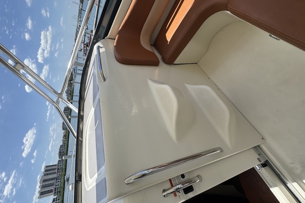 33ft Hydra Sports Yacht For Sale
