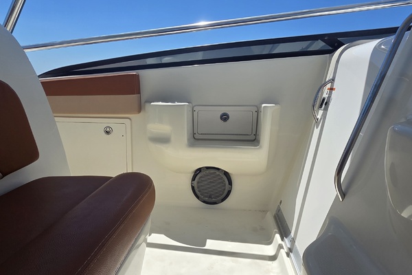 33ft Hydra Sports Yacht For Sale