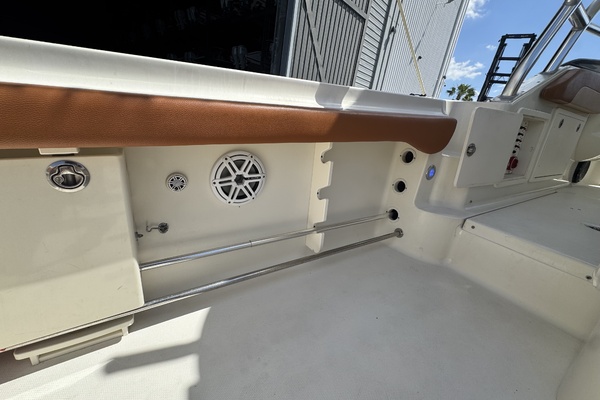 33ft Hydra Sports Yacht For Sale