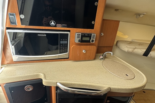 33ft Hydra Sports Yacht For Sale