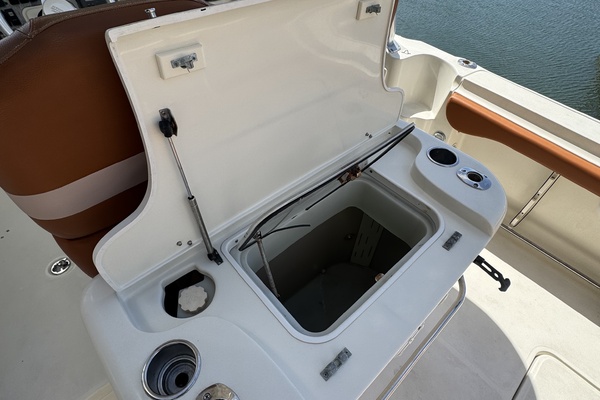 33ft Hydra Sports Yacht For Sale
