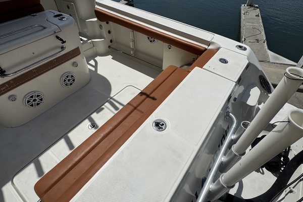 33ft Hydra Sports Yacht For Sale