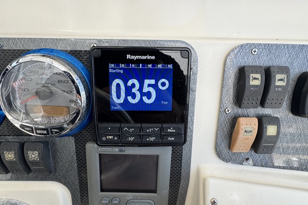 33ft Hydra Sports Yacht For Sale